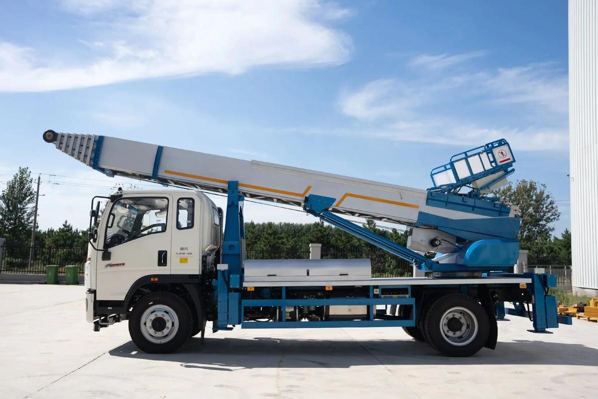 临城镇云梯上料车租赁费用