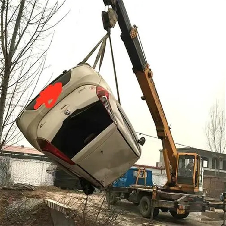 临城镇随时待命，吊车24小时道路救援服务全解析